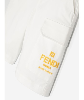 Fendi Boys Logo Cargo Shorts in White En savoir plus