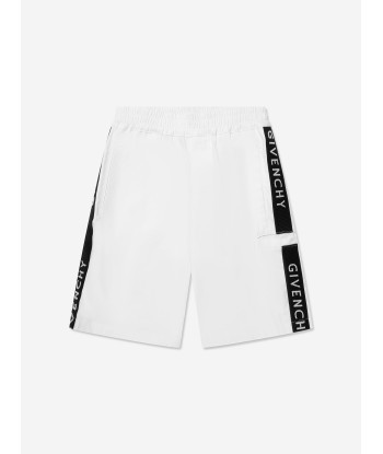 Givenchy Boys Logo Bermuda Shorts in White des créatures d'habitude